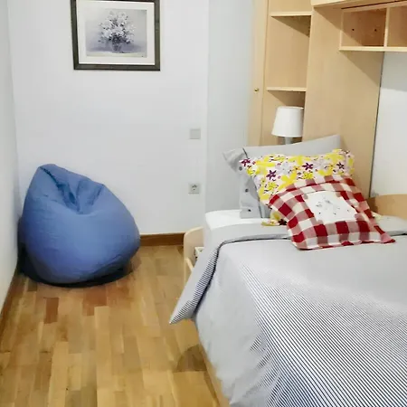 Comfortable In With Many Amenities 83 M² A Coruña